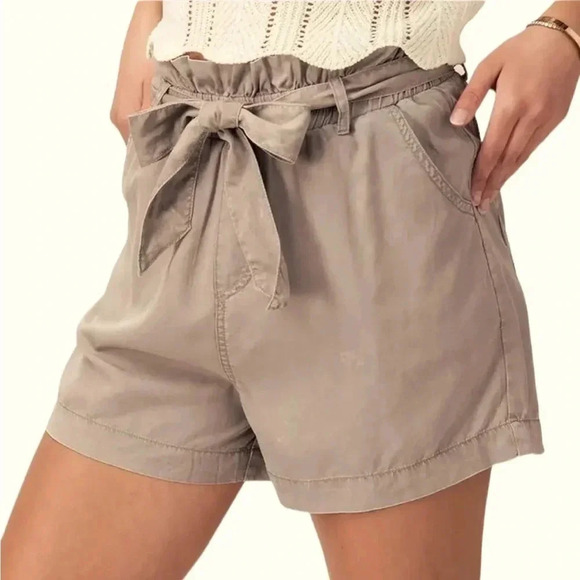 Thread & Supply Pants - NWT Thread and Supply High Waisted Belted Paperbag Shorts Taupe Tan Womens XL